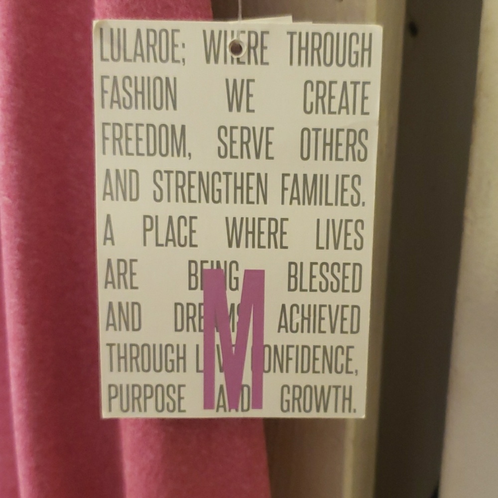 Lularoe - Picture 2 of 3